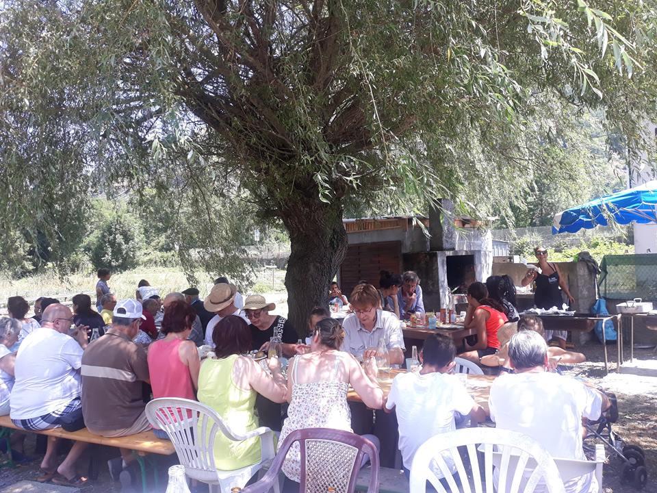 dégustation de truite grillée